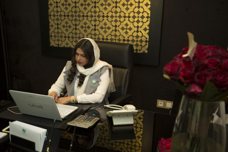 نرگس هاشمی
